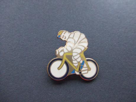 Michelin banden pop Bibendum op de race fiets